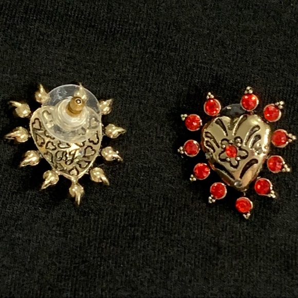 BETSEY JOHNSON Sparkling Red & Gold Floral HEARTS POST EARRINGS! Sweet Love Gift - Picture 5 of 6